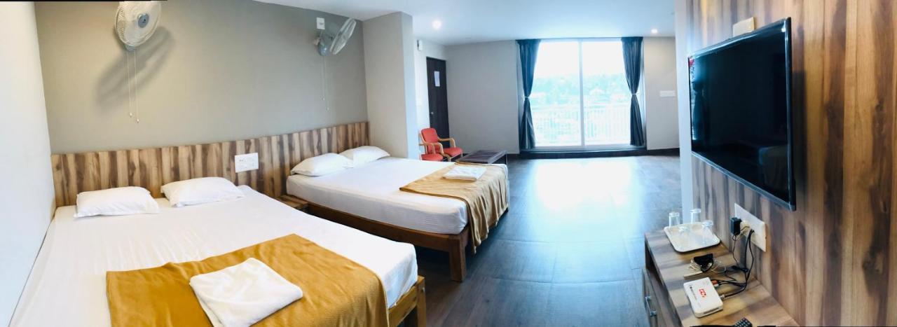 Sharada Residency Hotel Somvarpet Exterior photo