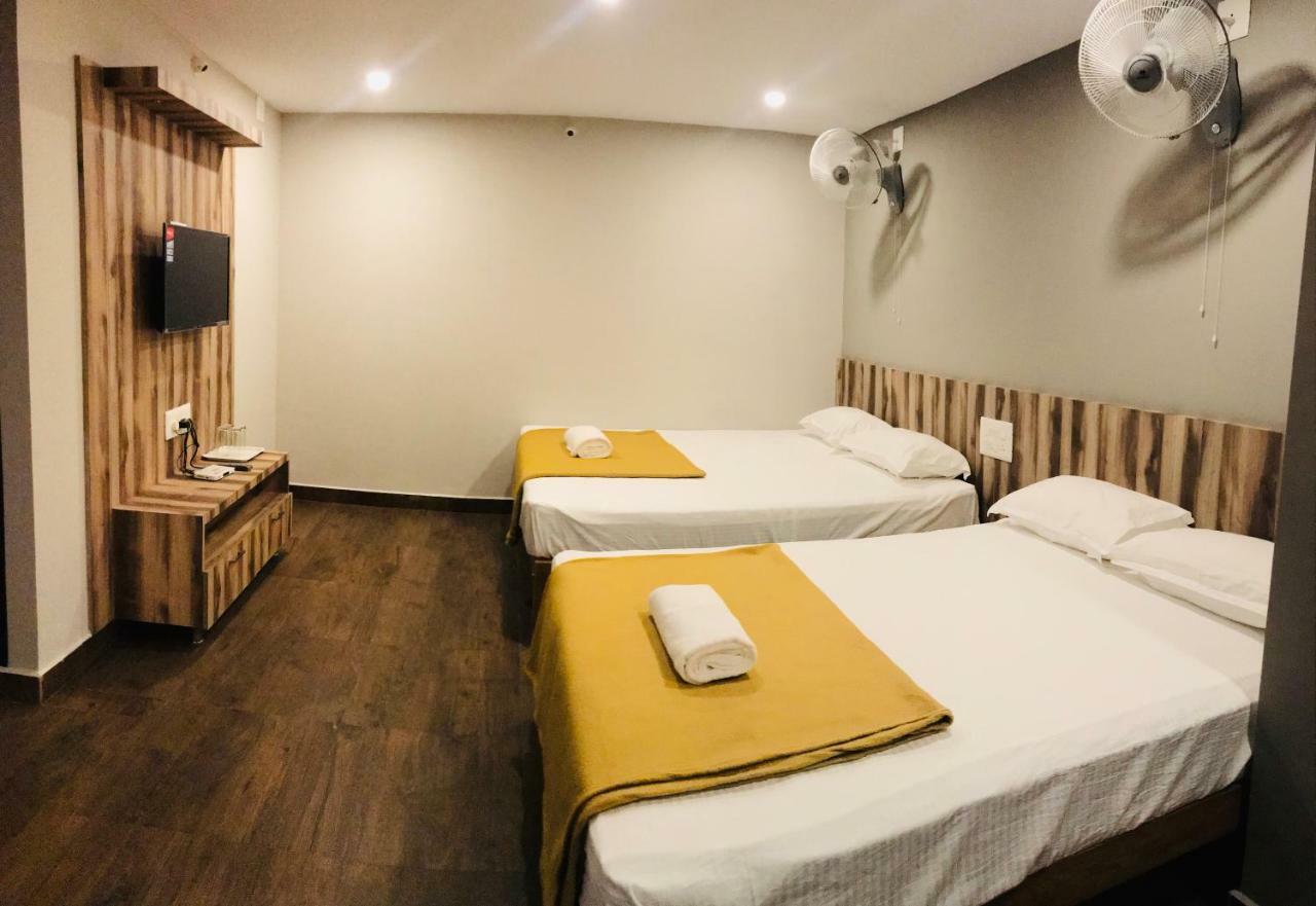 Sharada Residency Hotel Somvarpet Exterior photo