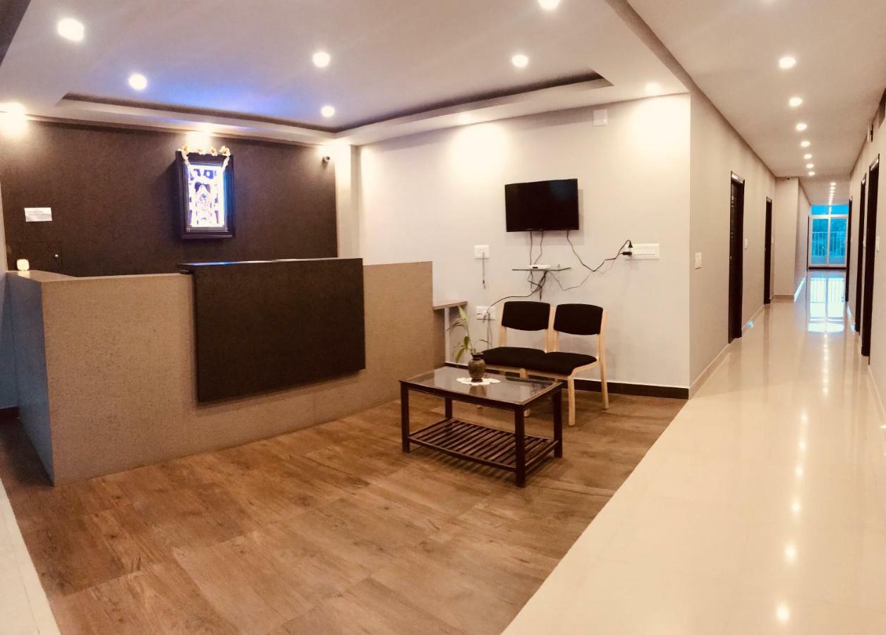 Sharada Residency Hotel Somvarpet Exterior photo